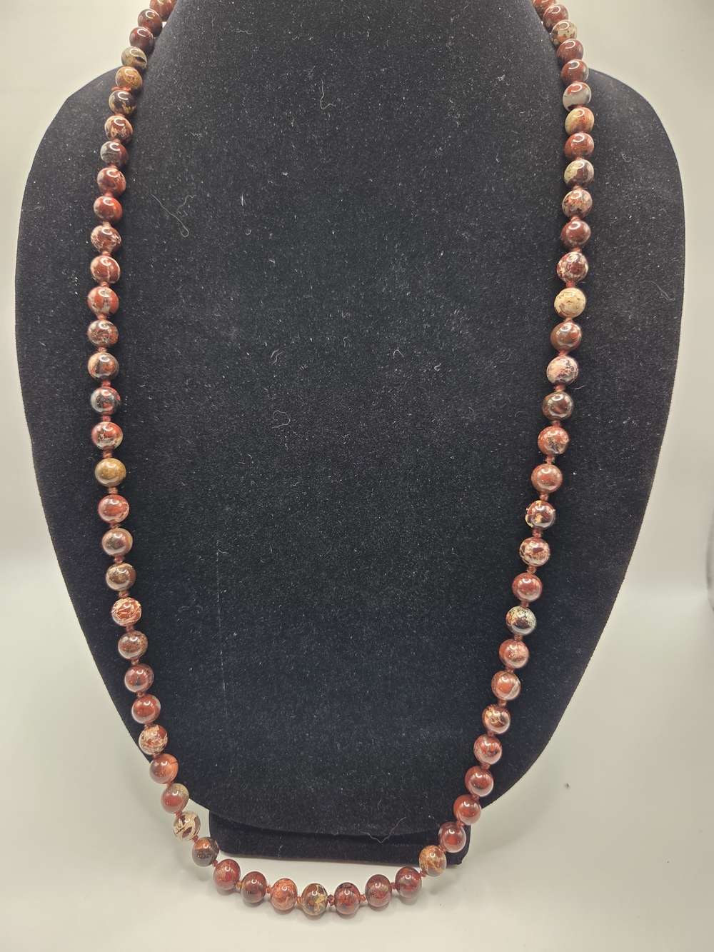 1654. Polished Leopard Skin Jasper Bead Necklace